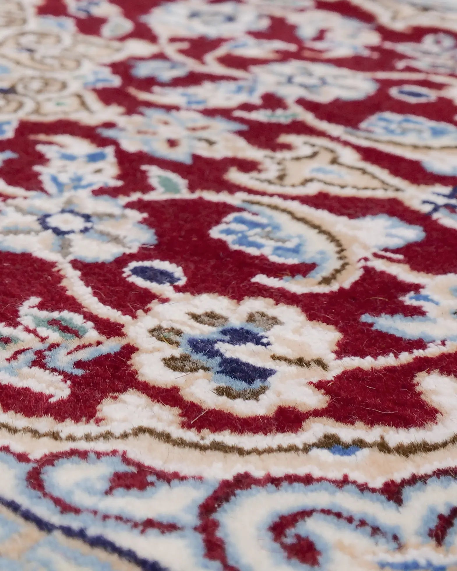 ペルシャ絨毯 ナイン産 40x60cm 玄関マット ミニ 赤色 レッド 手織り ラグ