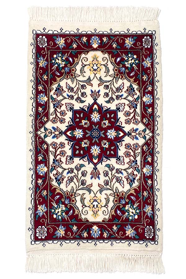 ペルシャ絨毯 白（ホワイト）【サティラグス | 手織り絨毯専門店 