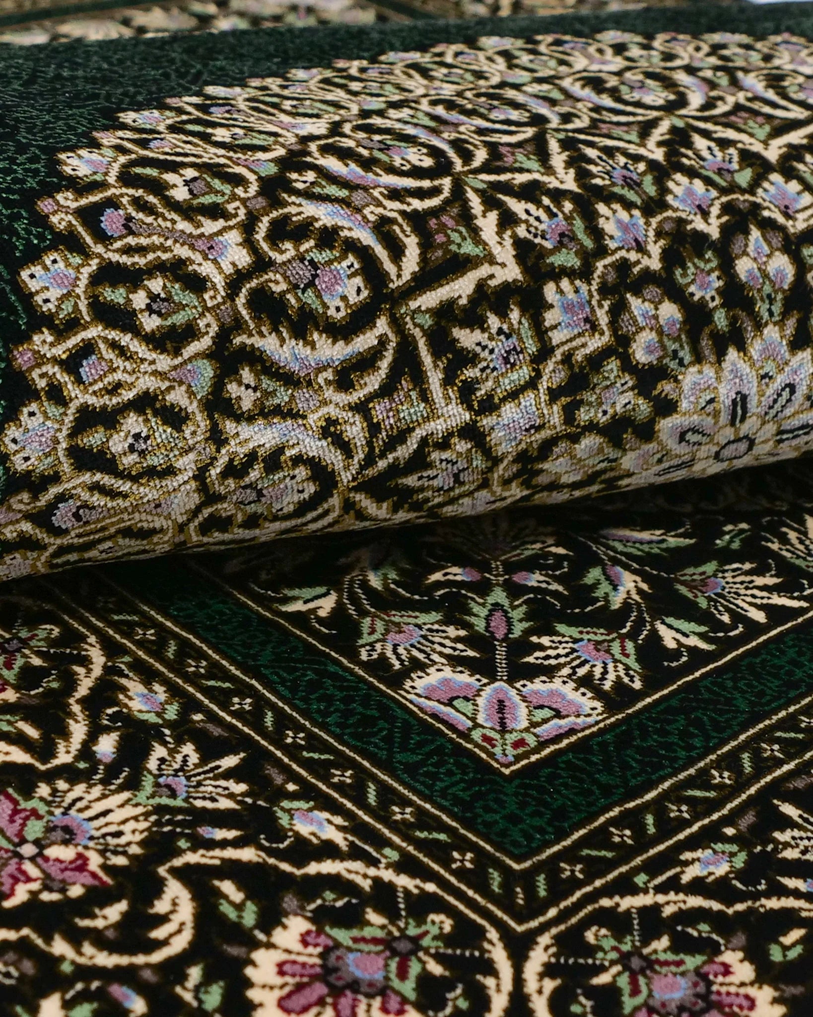 ペルシャ絨毯 クム産 シルク 80×122cm 緑 玄関マット 手織り｜SATHI RUGS
