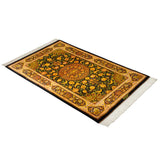 ペルシャ絨毯 クム産 カゼミ工房 シルク 約80cm x 122cm