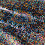 130×204cmのシルク製ペルシャ絨毯。青を主色としたクム産手織りラグ