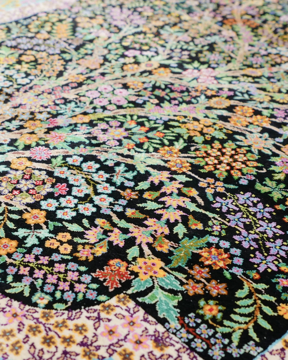 エスハギ工房製 シルクペルシャ絨毯 クム 約105×154cm