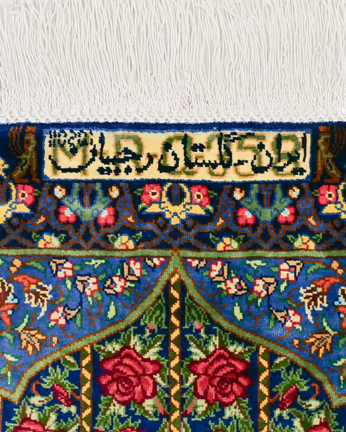 シルク手織りペルシャ絨毯 クム産 華やかな花柄