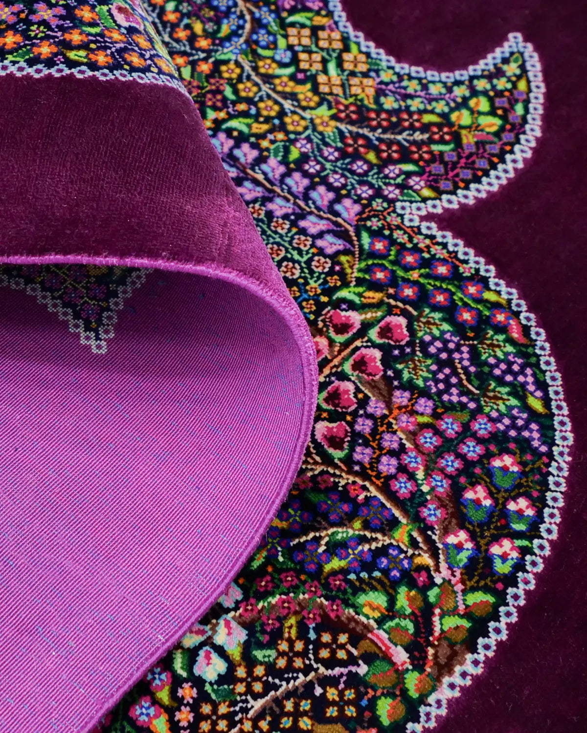 高級ペルシャ絨毯 SATHI RUGS クム産シルク