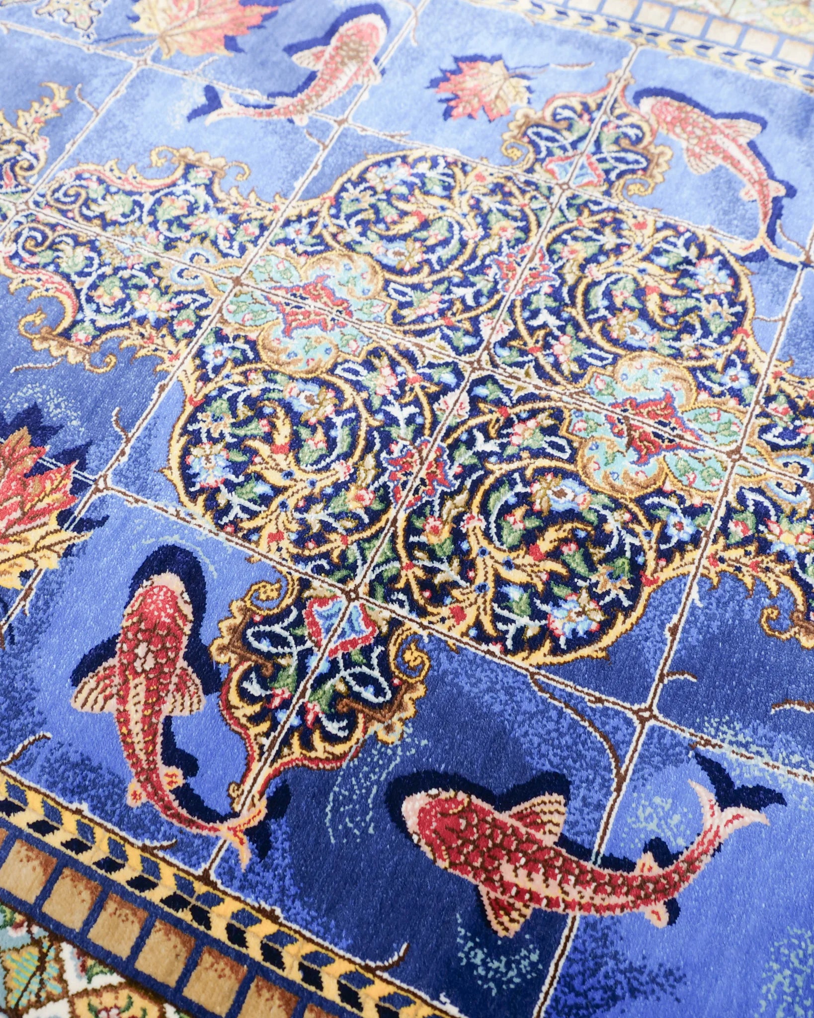 ペルシャ絨毯 クム産 バゲルザデ工房 シルク 約78×130cm|SATHI RUGS ペルシャ絨毯 クム産 バゲルザデ工房 シルク 約78×130cm|SATHI RUGS