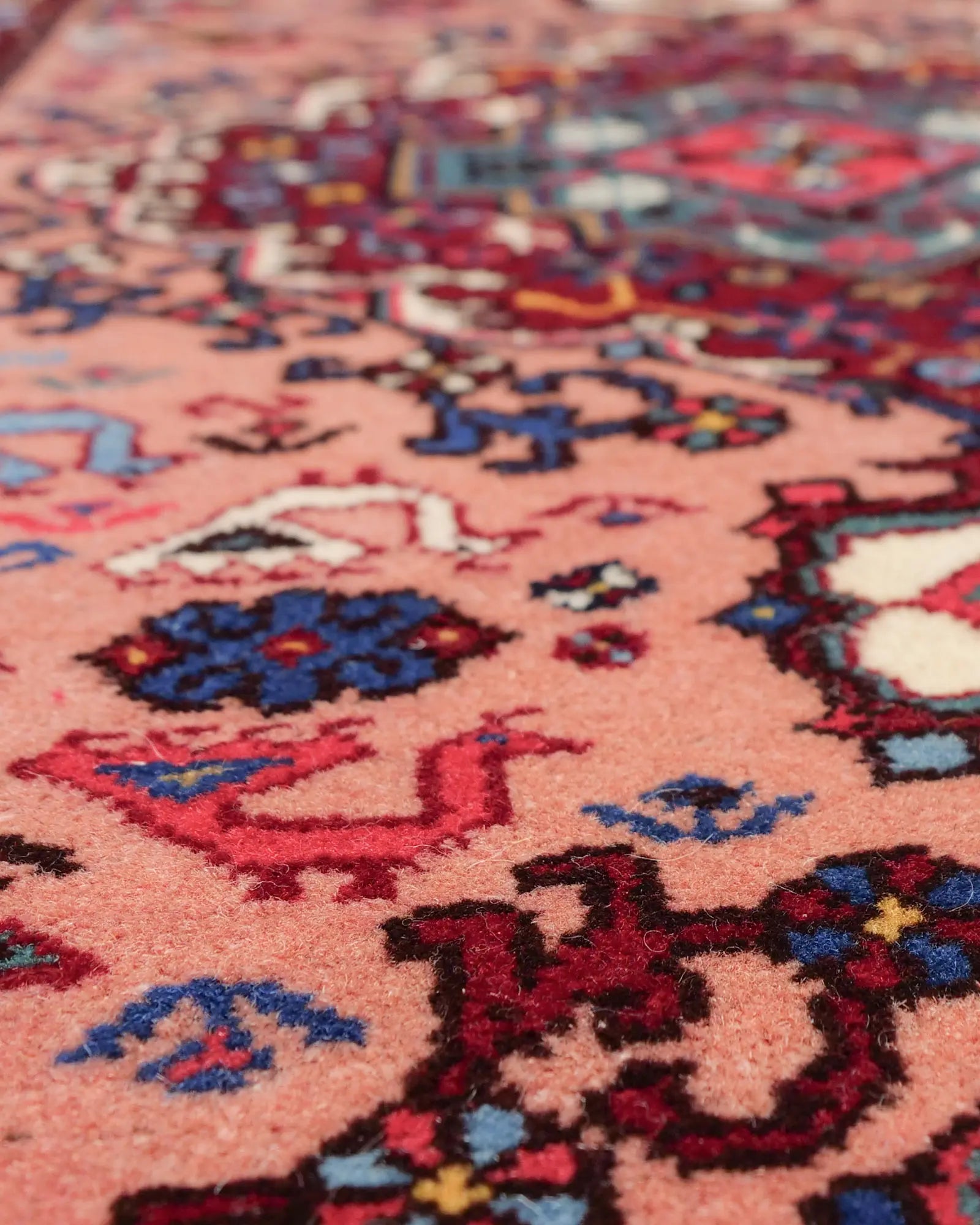 ペルシャ絨毯 ヤラメ ウール 63×122cm ピンク 玄関マット 手織り