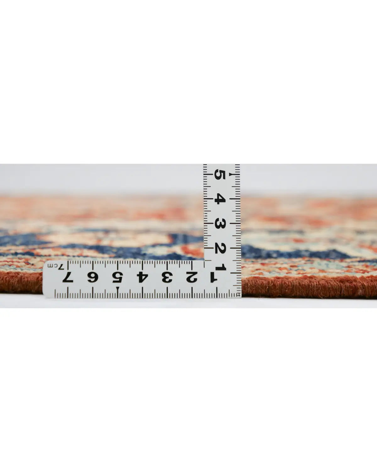 赤を基調としたアフガニスタン絨毯 ウール