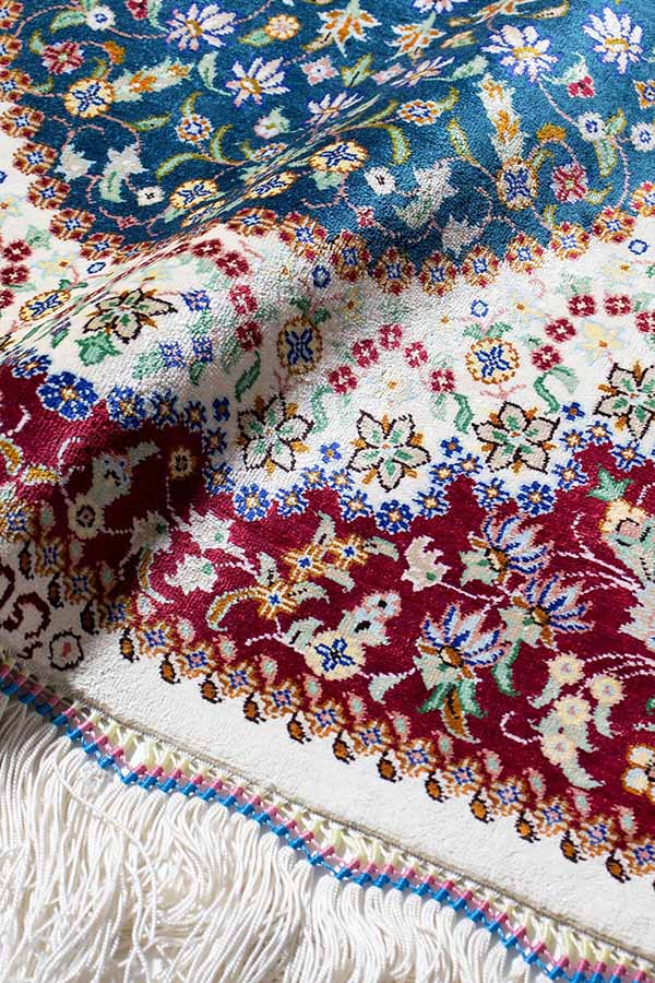 ペルシャ絨毯 赤 クム シルク