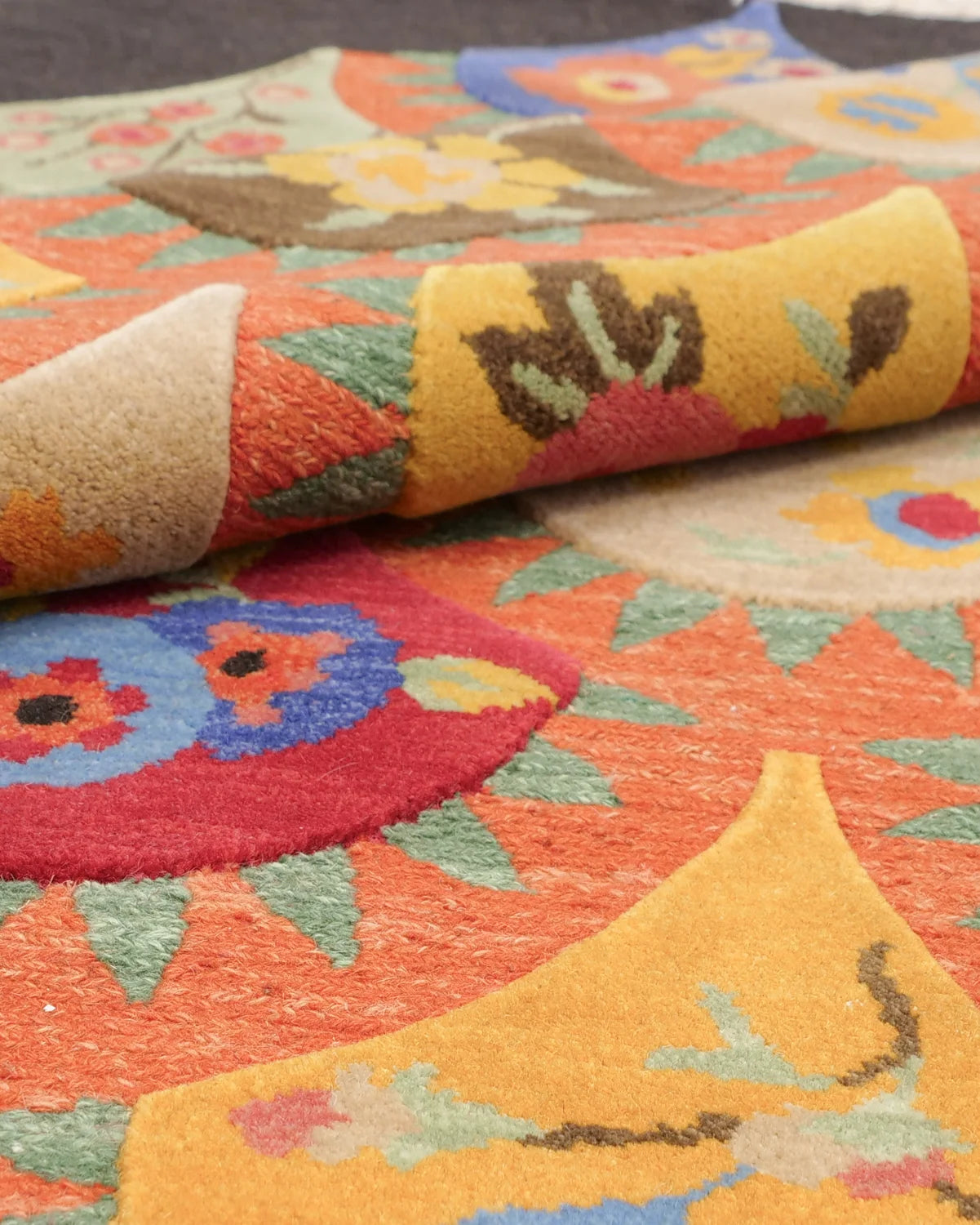 手織りインド絨毯