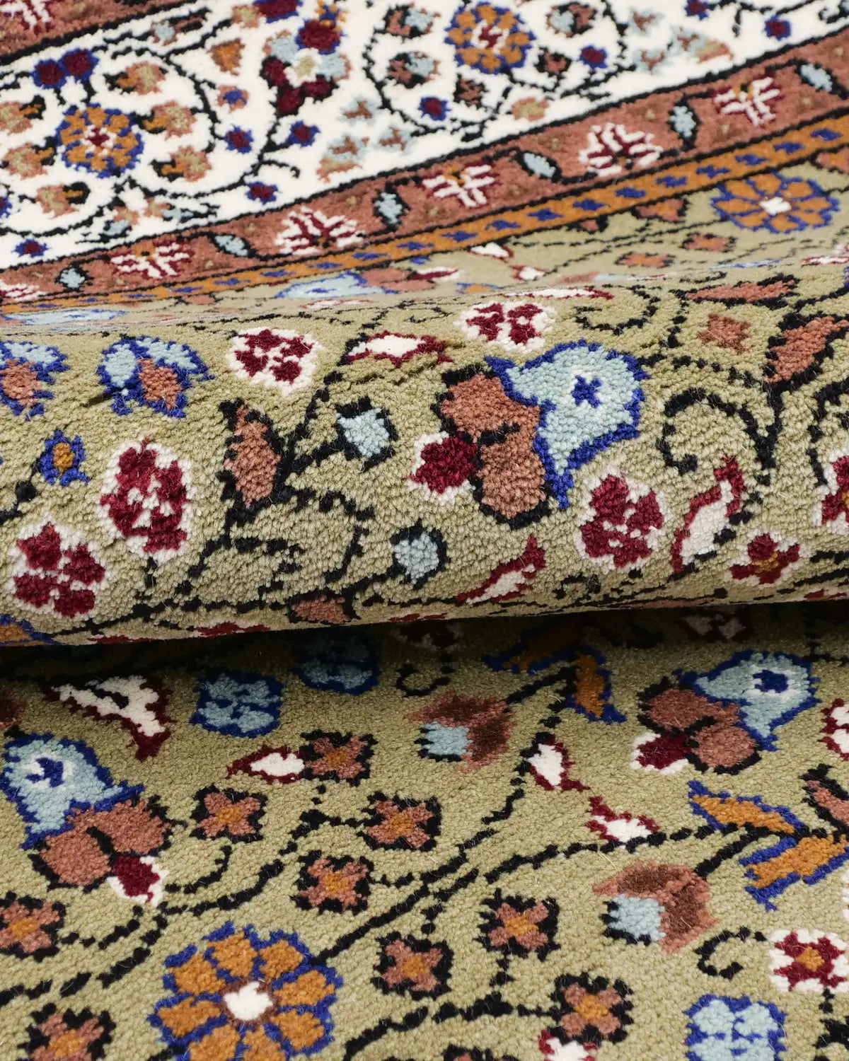 トルコ絨毯 カイセリ産 約150×218cm モスグリーン 花模様 ウール