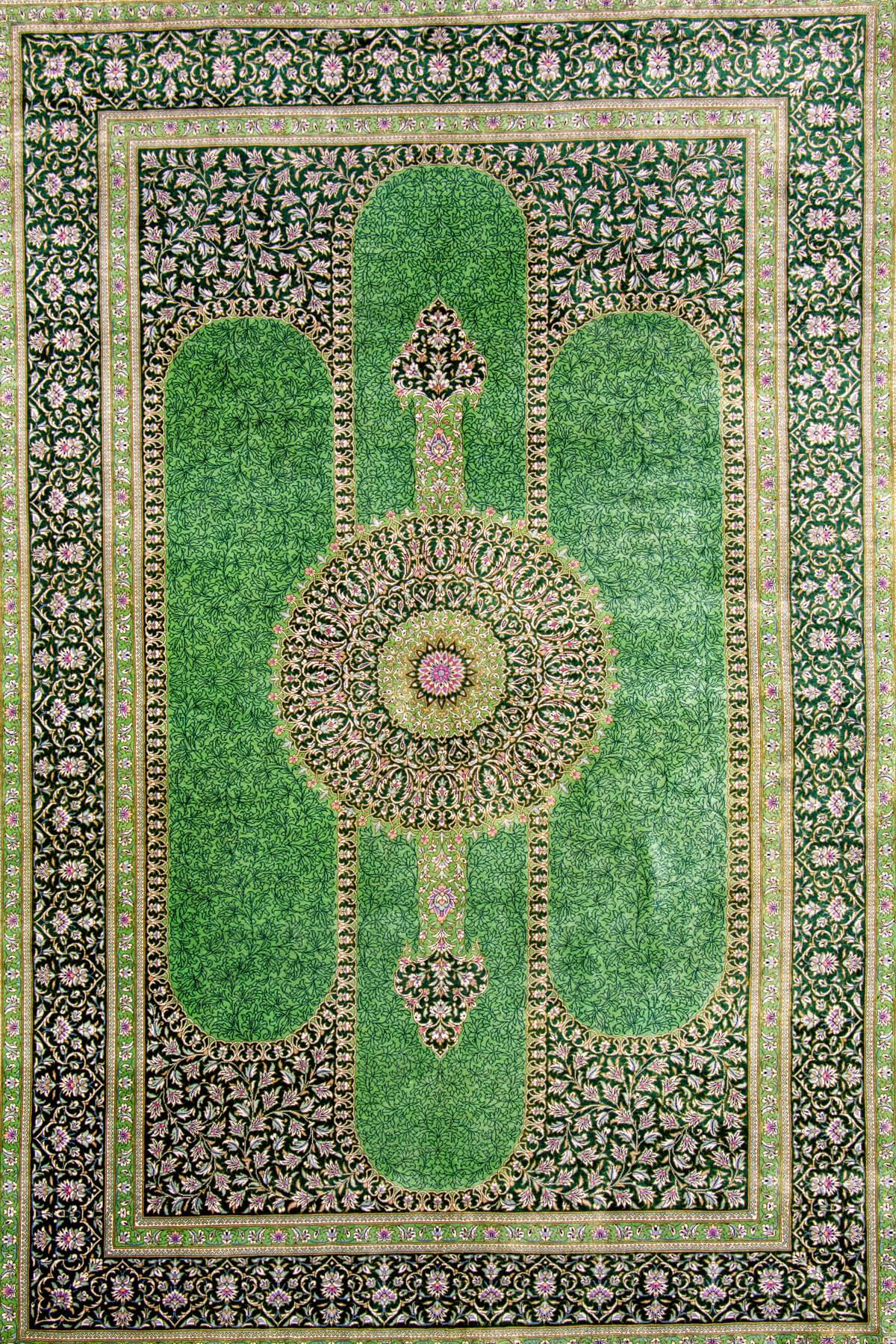 ペルシャ絨毯 クム産 マスミ工房 シルク 約125cm x 198cm 緑 グリーン