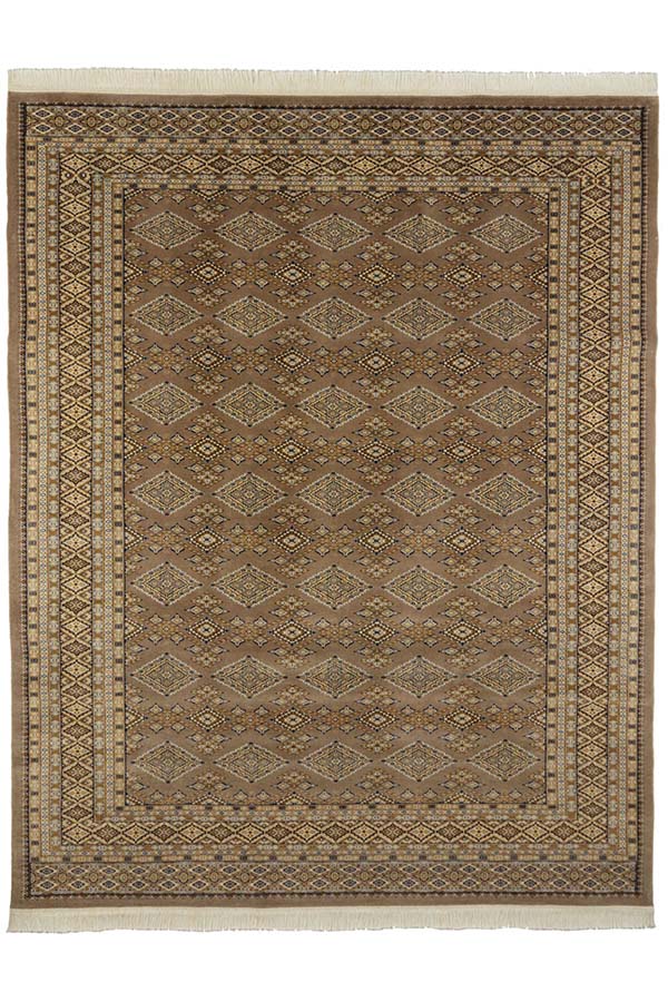 茶色のパキスタン絨毯リビングサイズ