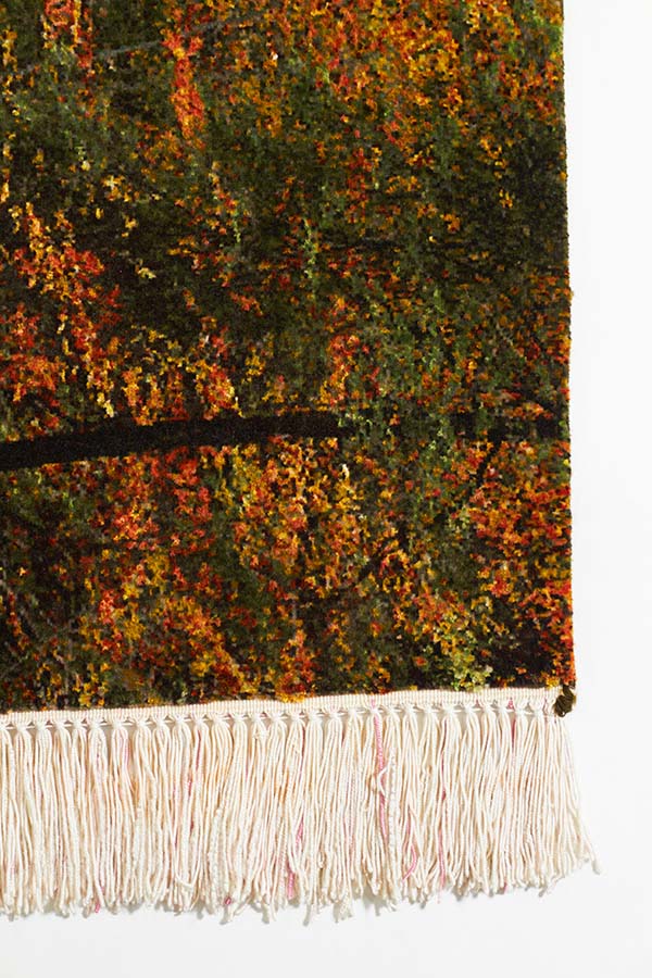 イラン・タブリーズの手織りペルシャ絨毯、ピクチャーラグ。木々と小川のデザイン、シルクとコルクウール使用