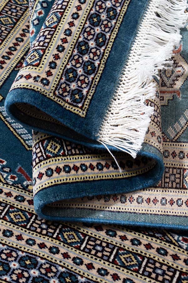 パキスタン絨毯 約69cm x 122cm