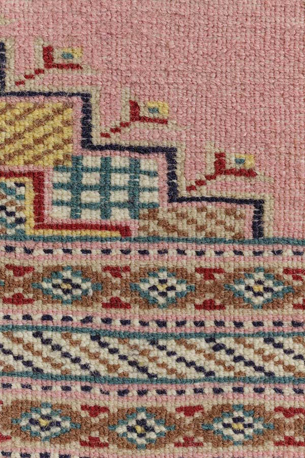 ピンク色の絨毯玄関マットサイズの織りの密度