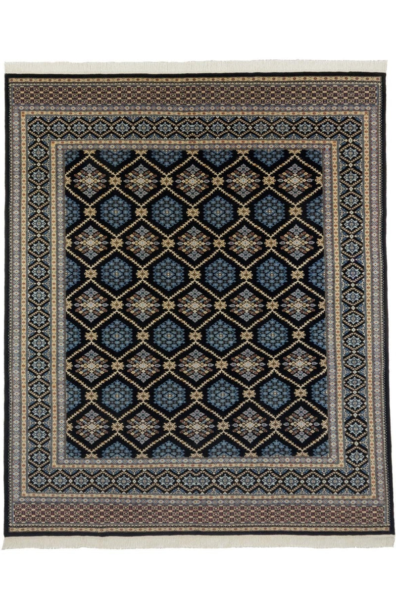 パキスタン絨毯<br>ファインクオリティ<br>約205cm x 244cm　