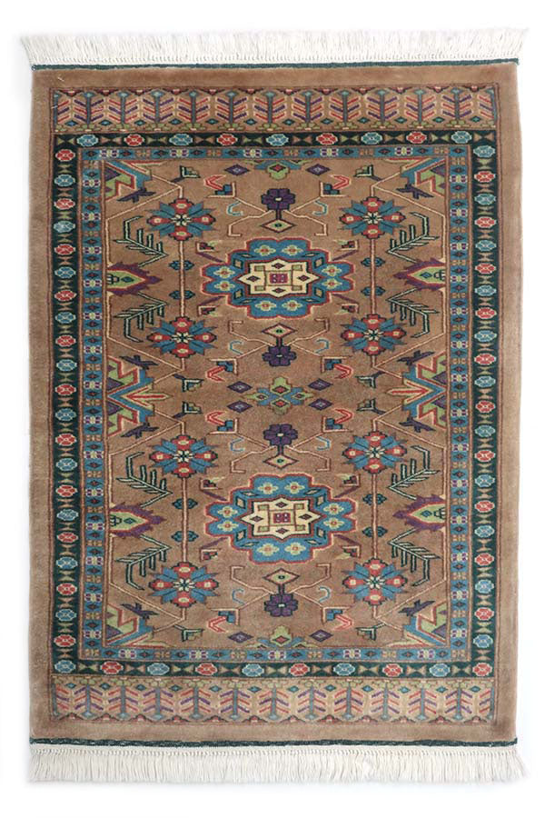 玄関マットサイズの茶色パキスタン絨毯