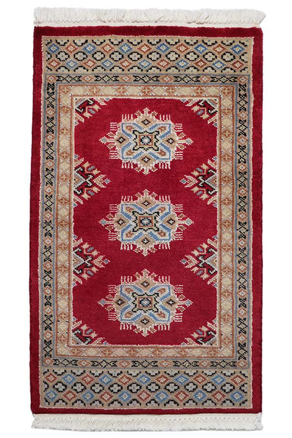 パキスタン絨毯　約47cm x 79cm
