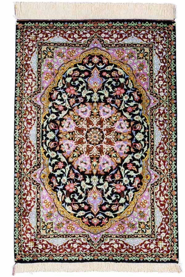 アハマディ工房製のシルクペルシャ絨毯玄関マット