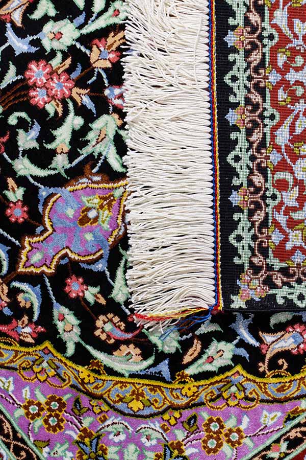 クム産の高級シルクペルシャ絨毯玄関マットの詳細