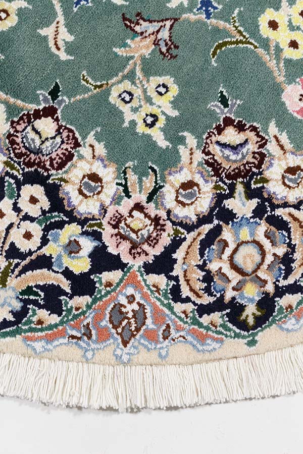 イランナイン製、丸型ペルシャ絨毯、中央メダリオンと唐草模様、シルク混ウール