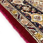 イランタブリーズ産手織りペルシャ絨毯マヒ柄ウールシルク60cmx92cmのクローズアップ