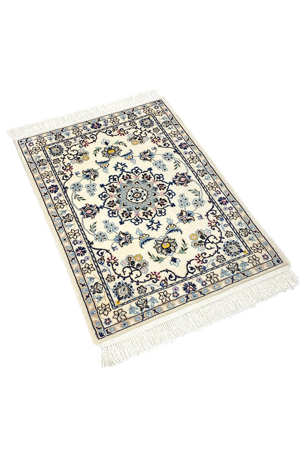 ペルシャ絨毯　ウール　約60cm x 90cm