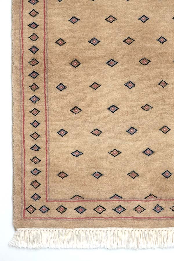 パキスタン絨毯　約62cm x 87cm