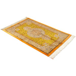 ペルシャ絨毯 | クム産 | ヌーリー工房 | 約82cm x 125cm - sathi-rugs.