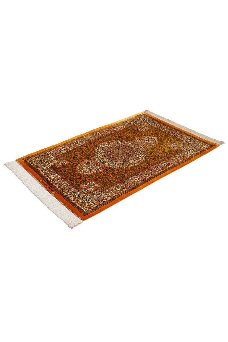 クム産 シルクペルシャ絨毯 – オレンジ花柄デザイン