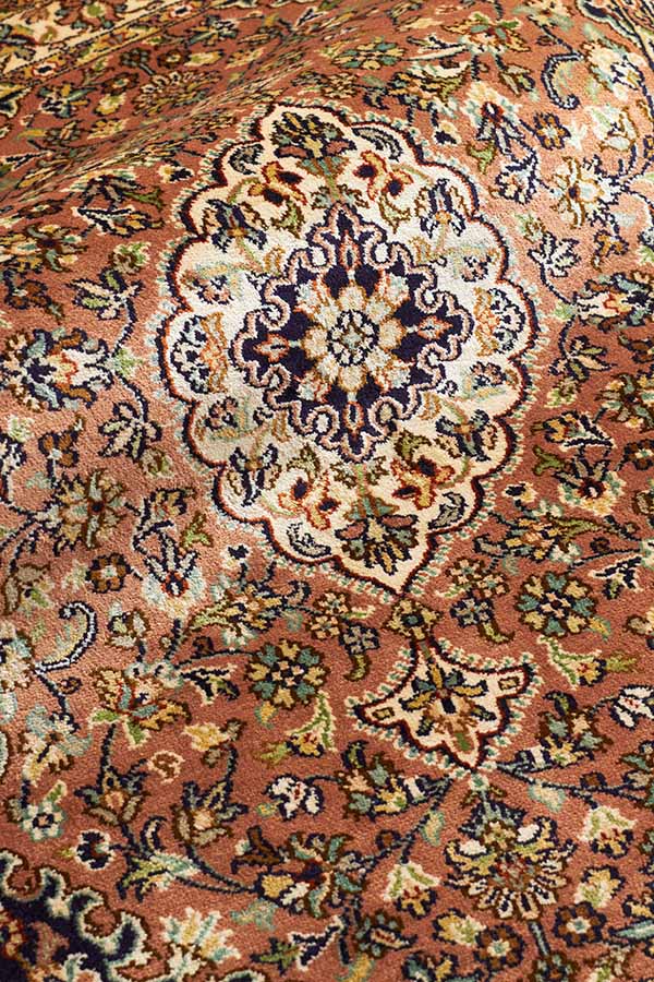 カシミール絨毯<br>シルク<br>約66cm x 93cm