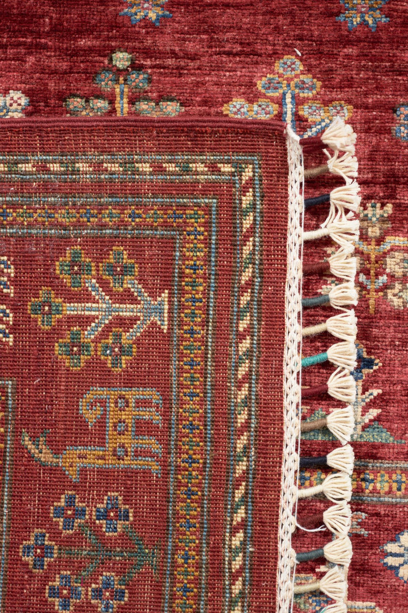 アフガニスタン産のウール絨毯、草木染めの美しい色合い、繊細な手作業