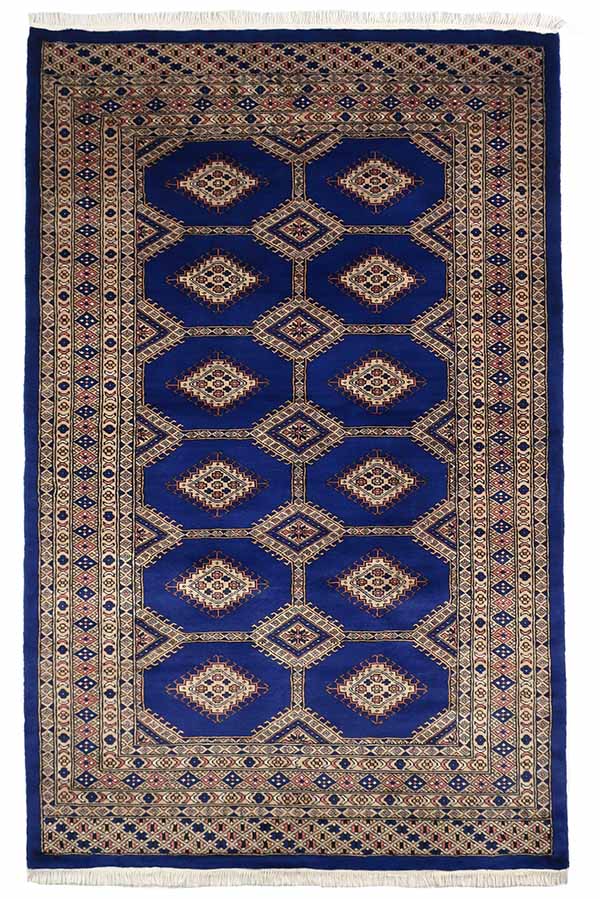 パキスタン絨毯<br>約133cm x 205cm