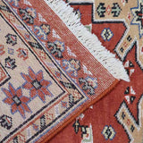赤色の廊下敷きパキスタン絨毯