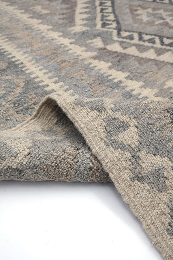 アフガニスタン製の手織りナチュラルキリム、染色していないウール素材のラグ