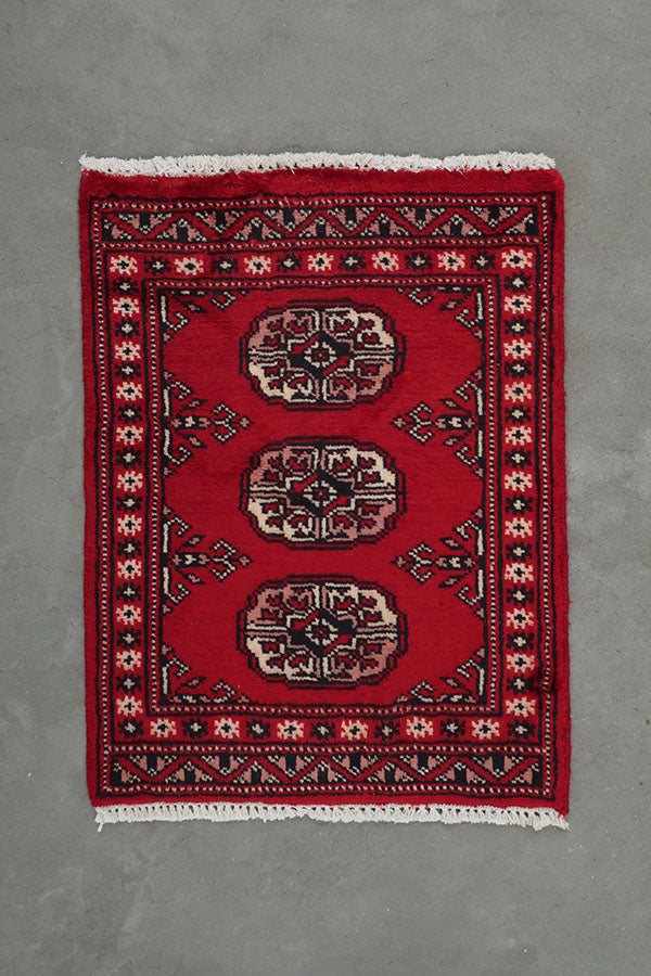 パキスタン絨毯<br>約45cm x 60cm　