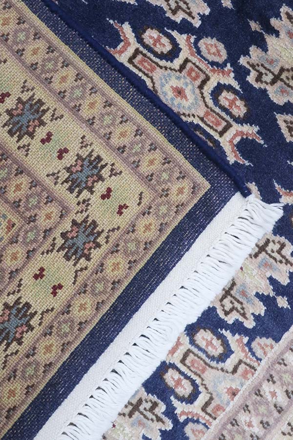 パキスタン絨毯<br>約62cm x 94cm