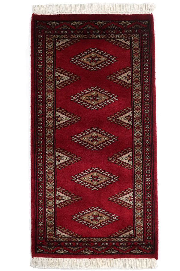 伝統的な赤茶パキスタン絨毯