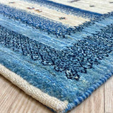 青色のギャッベ ペルシャ絨毯