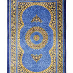 ペルシャ・クム産アミニ工房のブルーベースのペルシャ絨毯